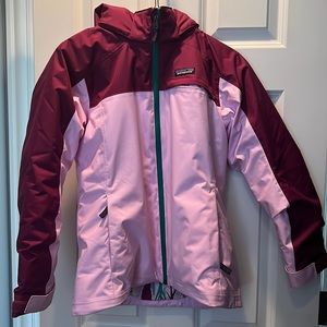 Girls size L/12 Patagonia ski coat with detachable hood